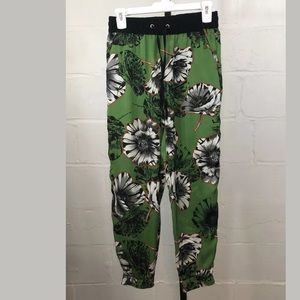 Topshop Lightweight Jogger Pants Floral Green